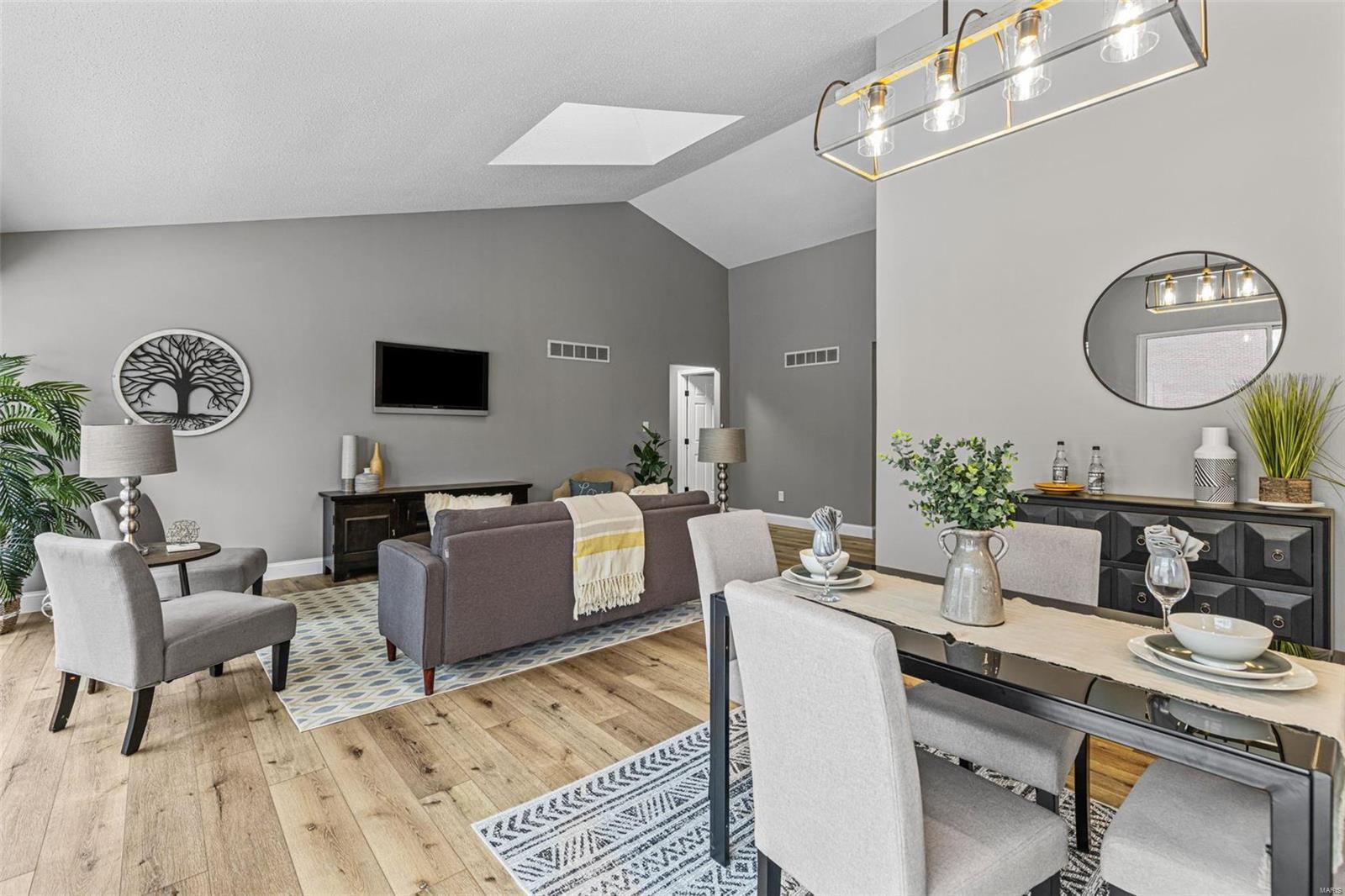 549 Rancho Lane Florissant, MO 63031 - Photo 23 of 45