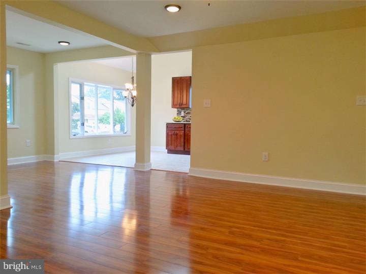 63 Granite Road Levittown, PA 19057 - Photo 3 of 20 Living Room