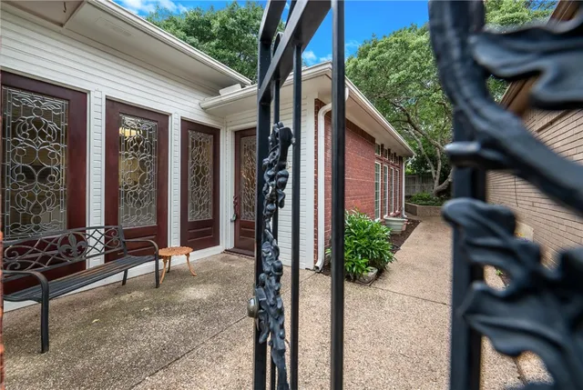 $495,000 | 79 Sugar Creek Place, Woodway, TX 76712