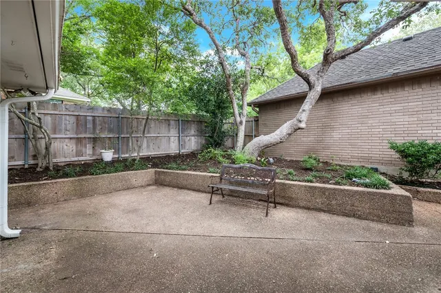 $495,000 | 79 Sugar Creek Place, Woodway, TX 76712