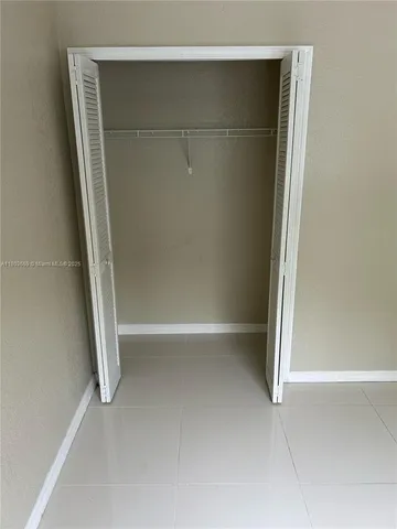 $219,500 | 61 Northeast 13th Street, Unit 11, Homestead, FL 33030