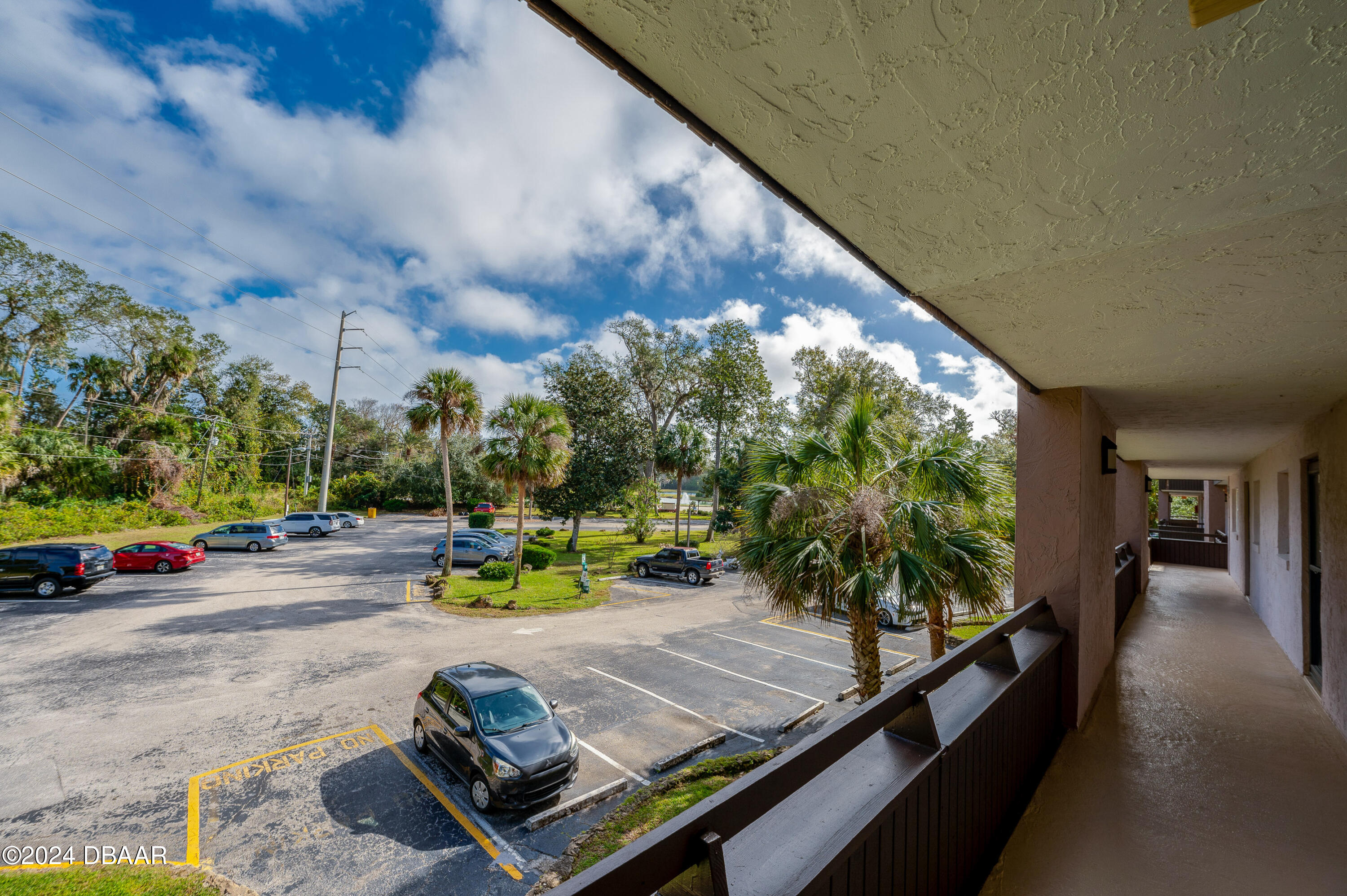 640 North Nova Road, Unit 212 Ormond Beach, FL 32174 - Photo 5 of 48 640 N. Nova Rd. #212-33