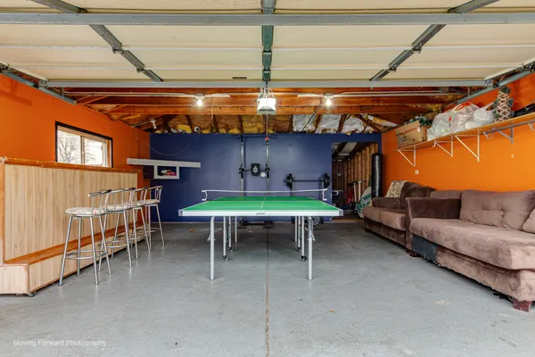 $257,900 | 14325 Kilbourn Avenue, Midlothian, IL 60445