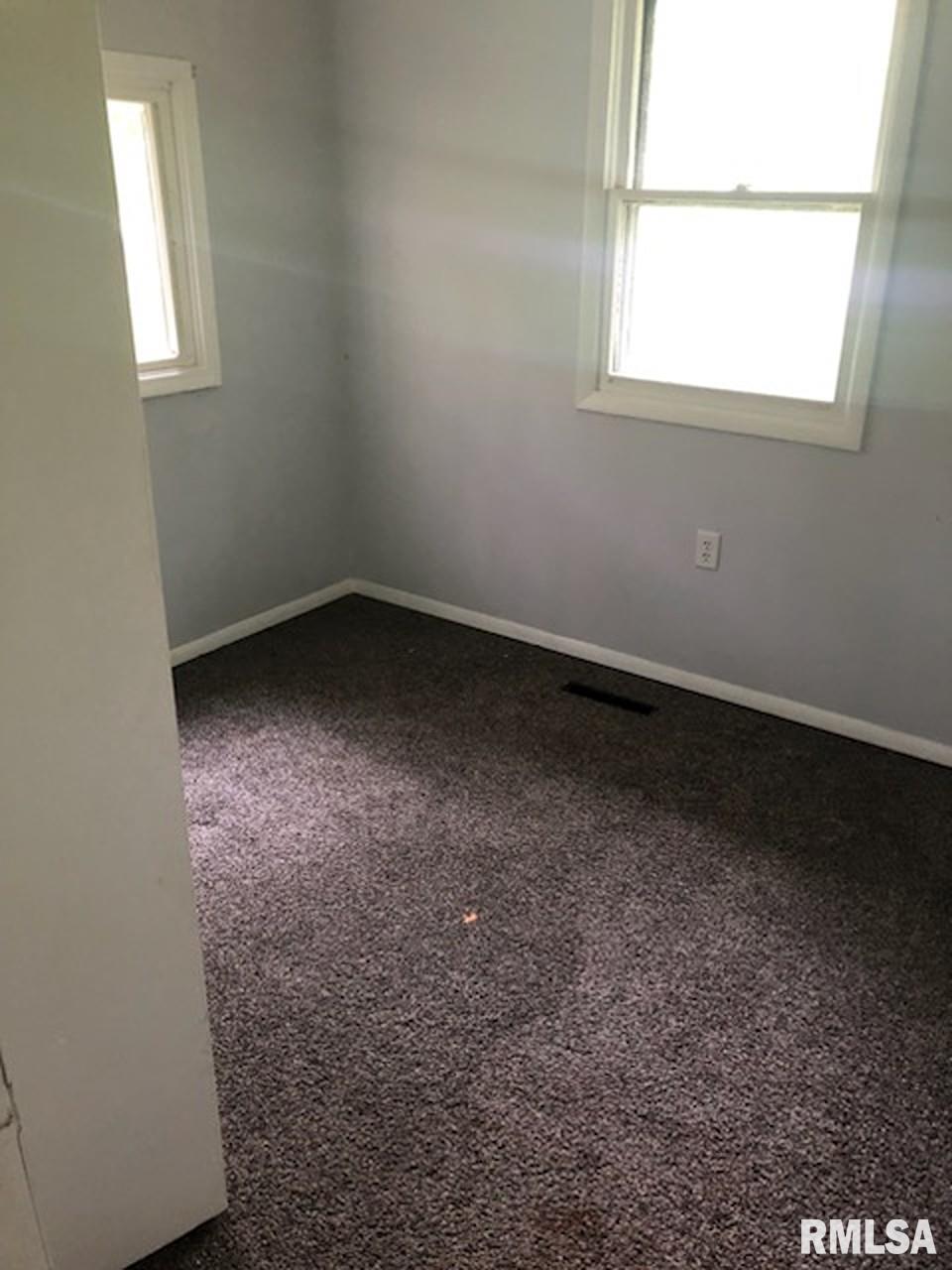 1522 Rim Road Quincy, IL 62305 - Photo 12 of 21