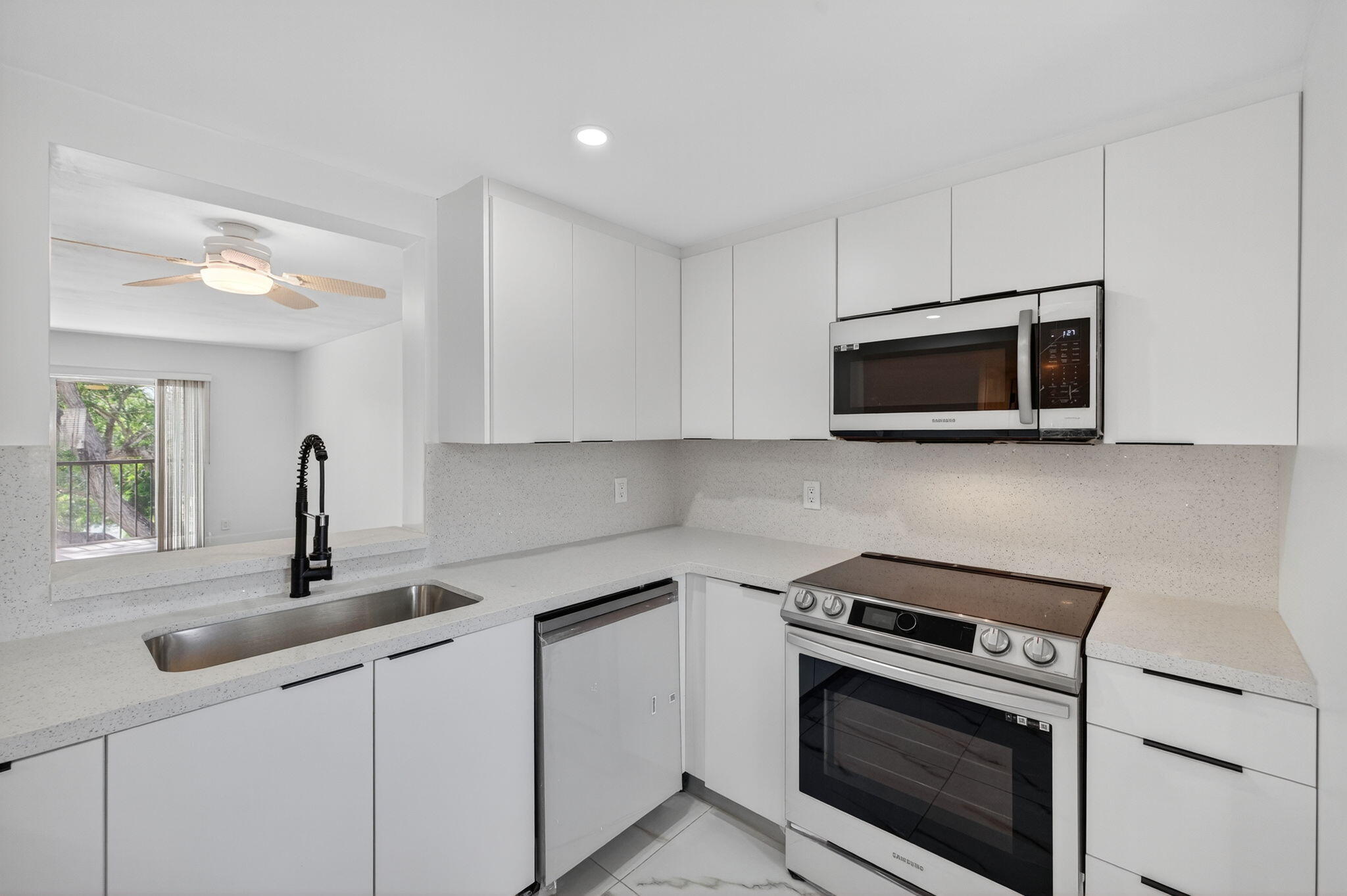 14375 Strathmore Lane, Unit 303 Delray Beach, FL 33446 - Photo 4 of 111 14375 Strathmore Lane 303