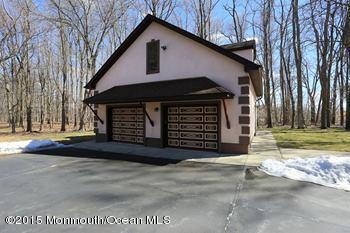 23 Beaver Dam Road Colts Neck, NJ 07722 - Photo 20 of 29 Garage