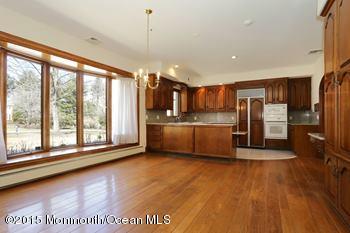 23 Beaver Dam Road Colts Neck, NJ 07722 - Photo 6 of 29 Eat in Kitchen