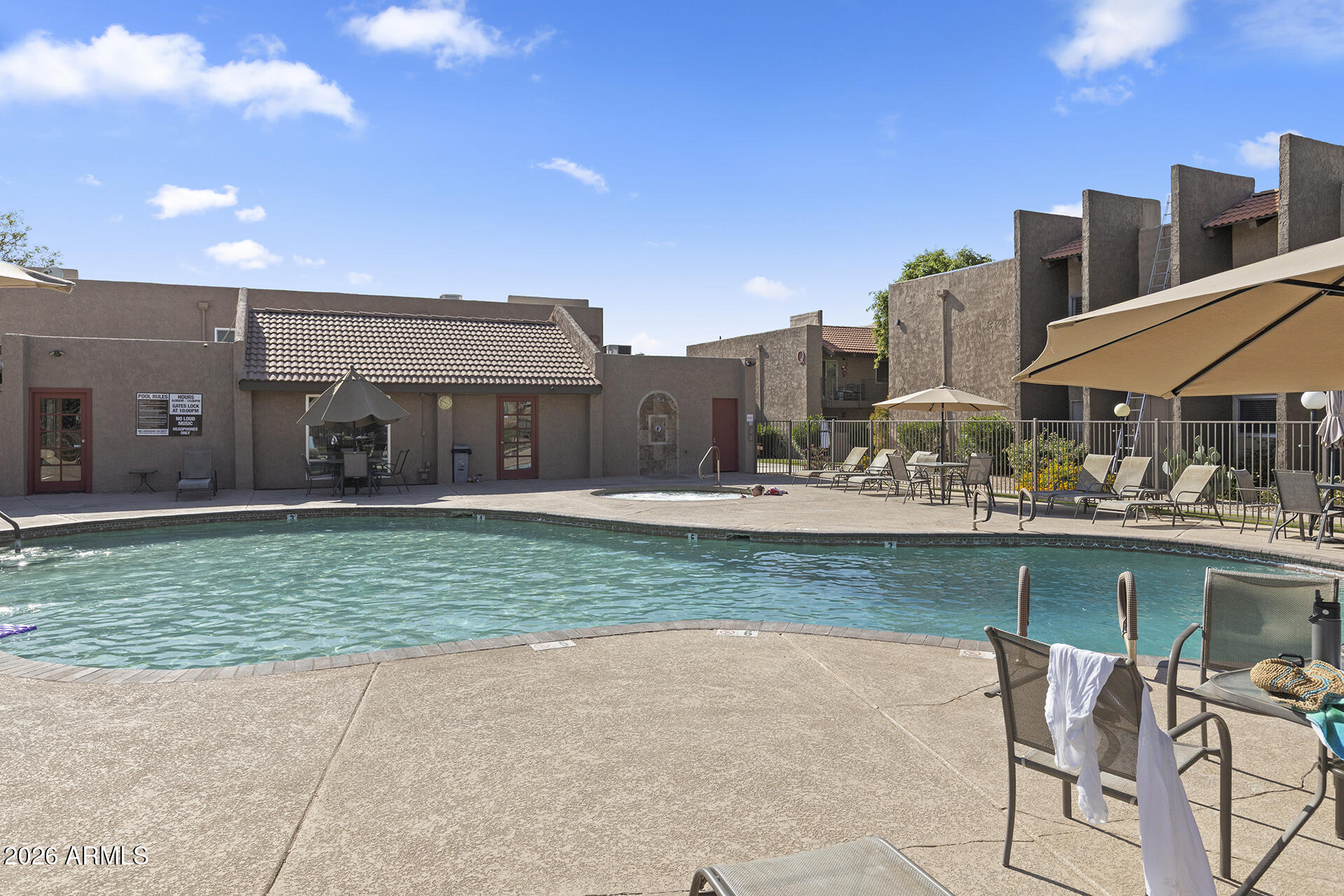 5525 East Thomas Road, Unit R9 Phoenix, AZ 85018 - Photo 32 of 33 41