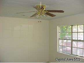 1836 Gregory Court Springfield, IL 62703 - Photo 3 of 6