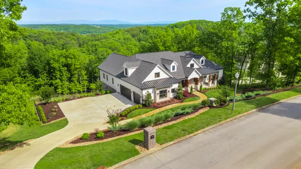$2,250,000 | 2214 Horizons View Drive, Ooltewah, TN 37363