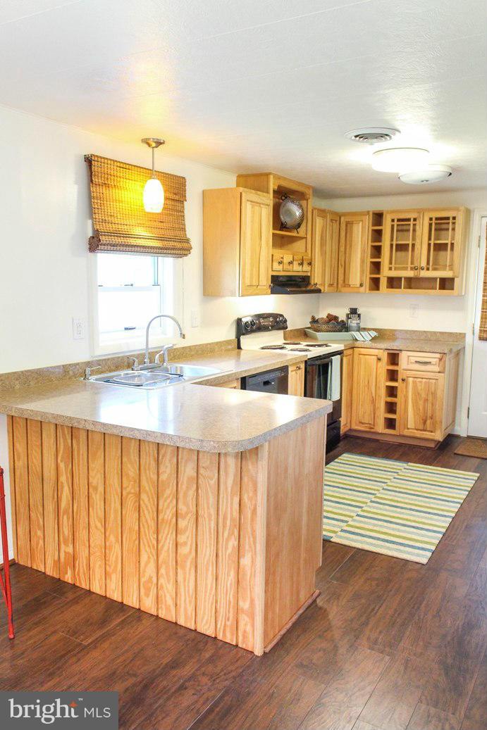 16498 Piney Point Road Piney Point, MD 20674 - Photo 11 of 27 Kitchen