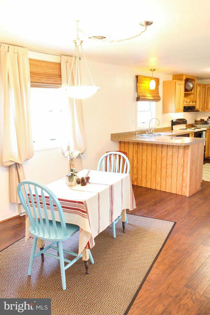 16498 Piney Point Road Piney Point, MD 20674 - Photo 10 of 27 Dining Room
