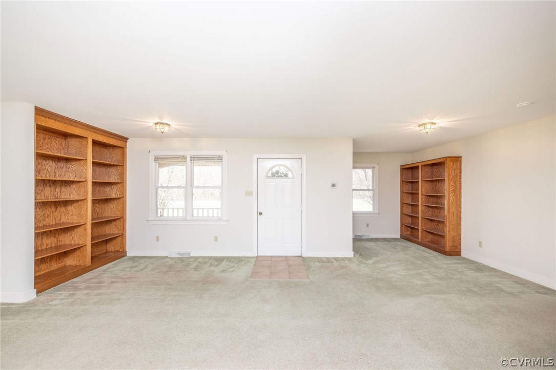 16004 Parsons Road Beaverdam, VA 23015 - Photo 8 of 47 an empty room with a closet