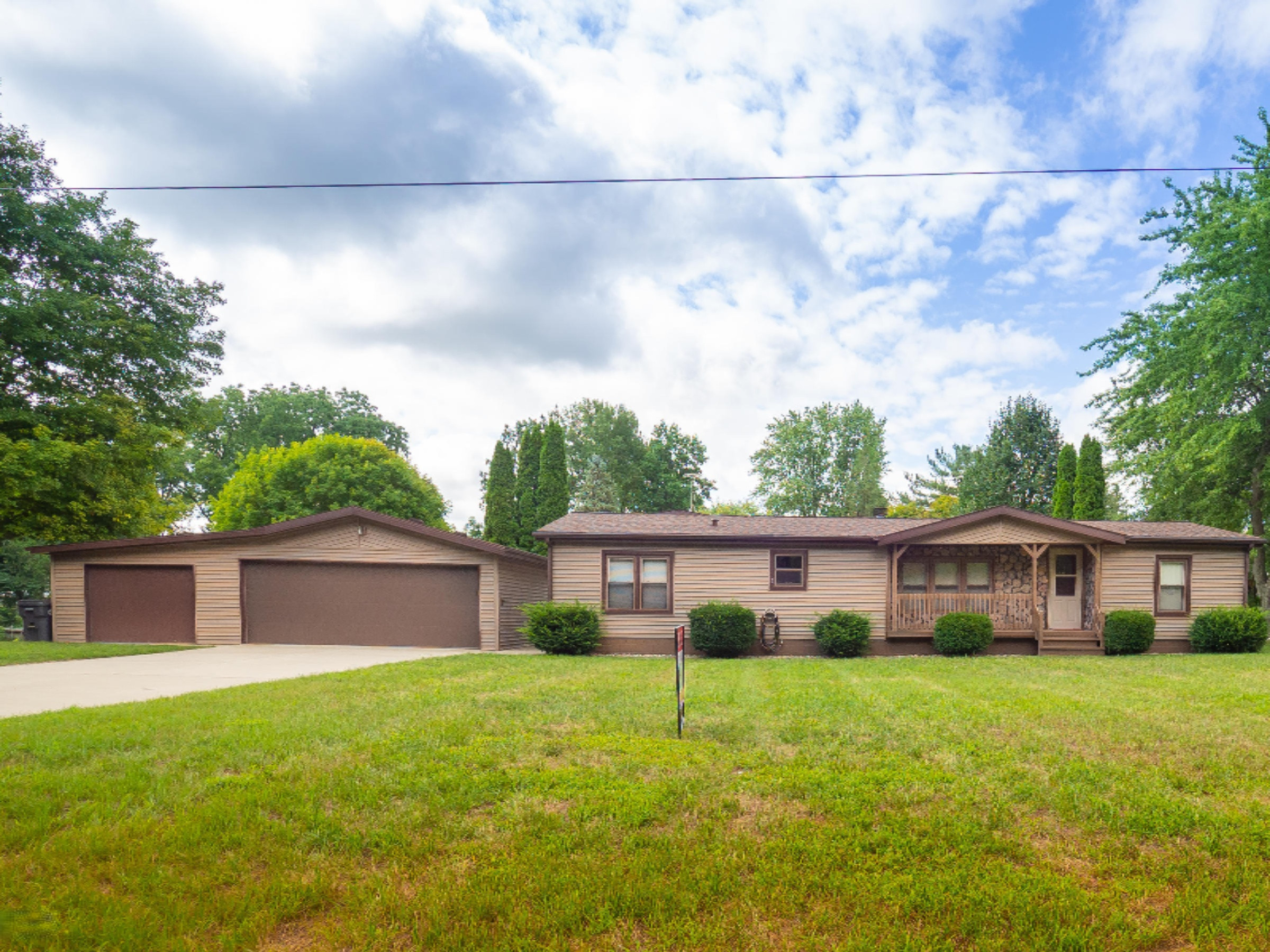 46493 Delta Drive Decatur, MI 49045 - Photo 1 of 36 46493 Delta Drive-101-2