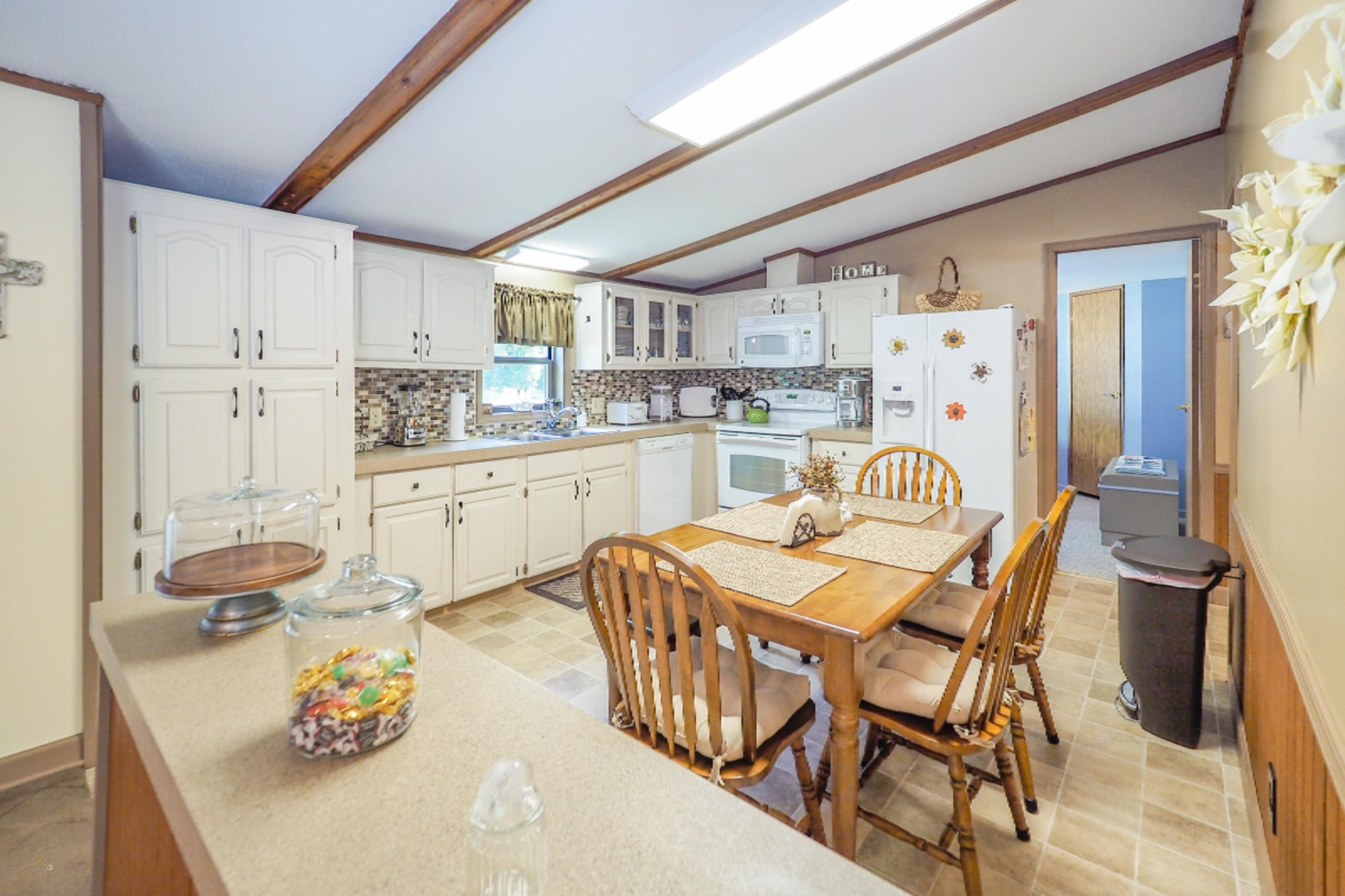 46493 Delta Drive Decatur, MI 49045 - Photo 5 of 36 46493 Delta Drive-107