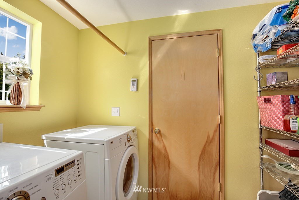 407 Nile Place Northeast Renton, WA 98059 - Photo 13 of 25