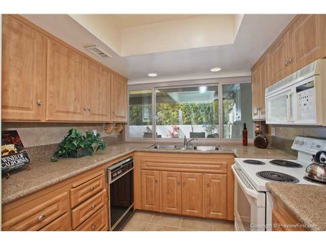 16902 Via De Santa Fe, Unit 3 Rancho Santa Fe, CA 92091 - Photo 11 of 21 Gallery Image 11