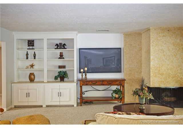 16902 Via De Santa Fe, Unit 3 Rancho Santa Fe, CA 92091 - Photo 4 of 21 Gallery Image 4