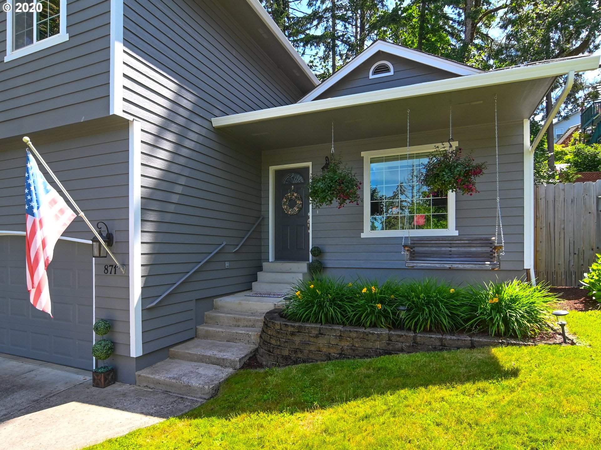 871 South 72nd Street Springfield, OR 97478 - Photo 2 of 32