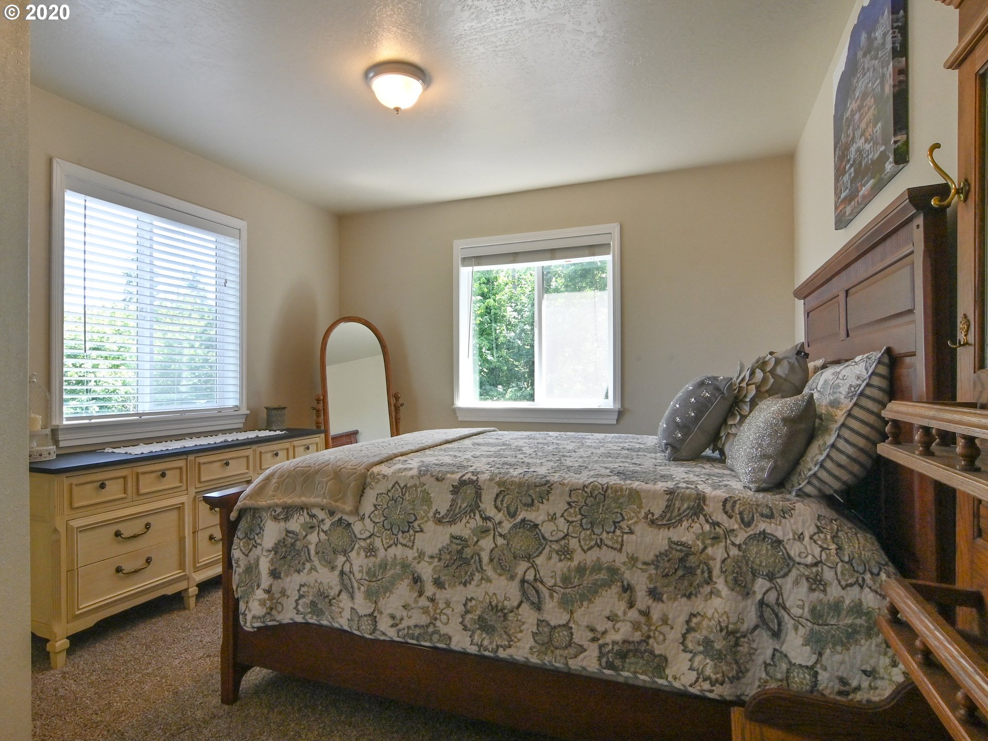 871 South 72nd Street Springfield, OR 97478 - Photo 13 of 32