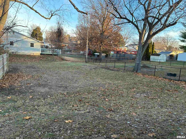 $140,000 | 2205 Sycamore Street, Quincy, IL 62301