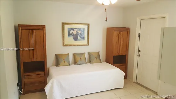 $1,800 | 15989 Southwest 149th Terrace, Unit 15989, Miami, FL 33196