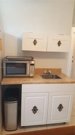 $1,800 | 15989 Southwest 149th Terrace, Unit 15989, Miami, FL 33196