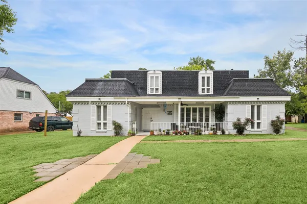 $3,299 | 7511 Theisswood Road, Spring, TX 77379