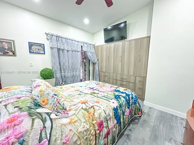 $290,000 | 2216 West 53rd Place, Unit 2216, Hialeah, FL 33016