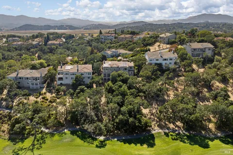 $2,300,000 | 115 Stone Tree Lane, Novato, CA 94945