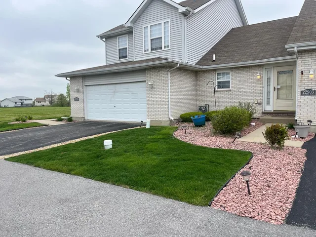 $240,000 | 22901 Westwind Drive, Richton Park, IL 60471