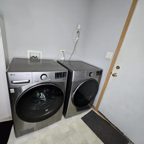 $240,000 | 22901 Westwind Drive, Richton Park, IL 60471