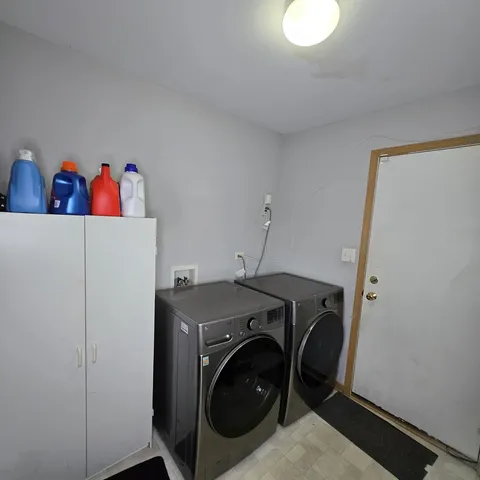 $240,000 | 22901 Westwind Drive, Richton Park, IL 60471