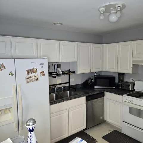 $240,000 | 22901 Westwind Drive, Richton Park, IL 60471