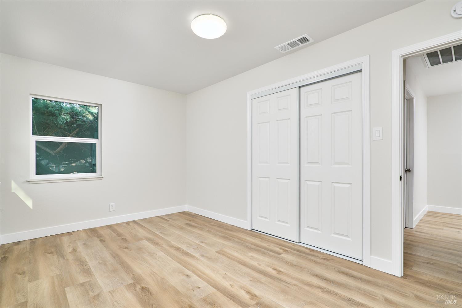 736 Nevada Street Fairfield, CA 94533 - Photo 23 of 36 an empty room with windows