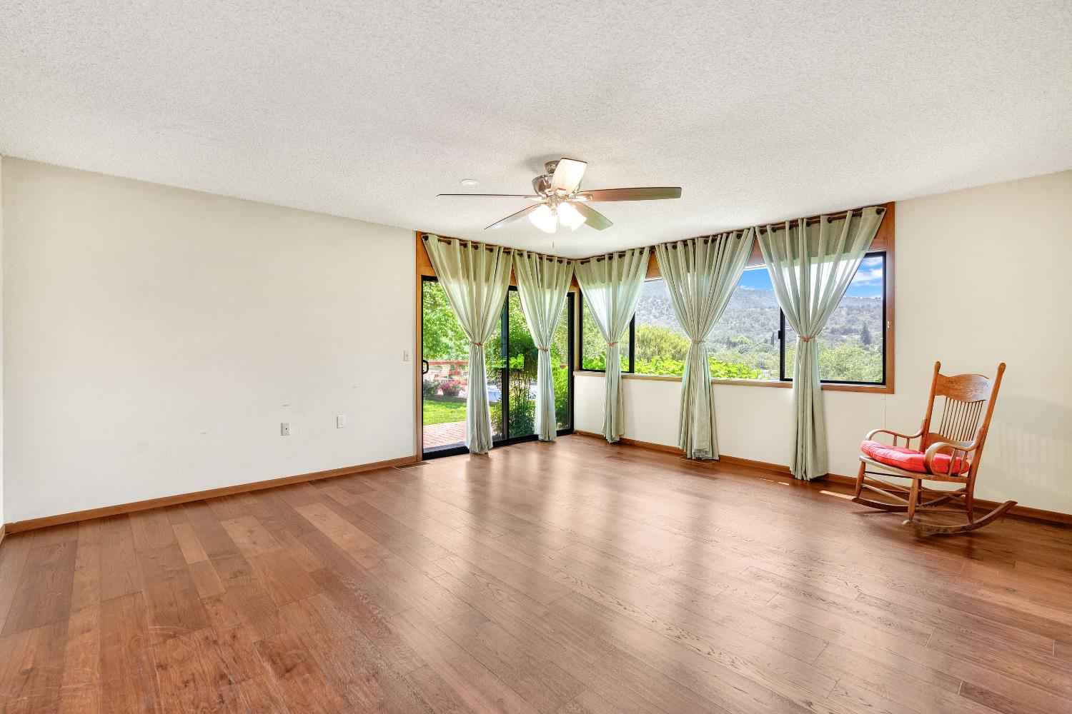 43715 Dinely Drive Three Rivers, CA 93271 - Photo 42 of 51 Gallery Image 42