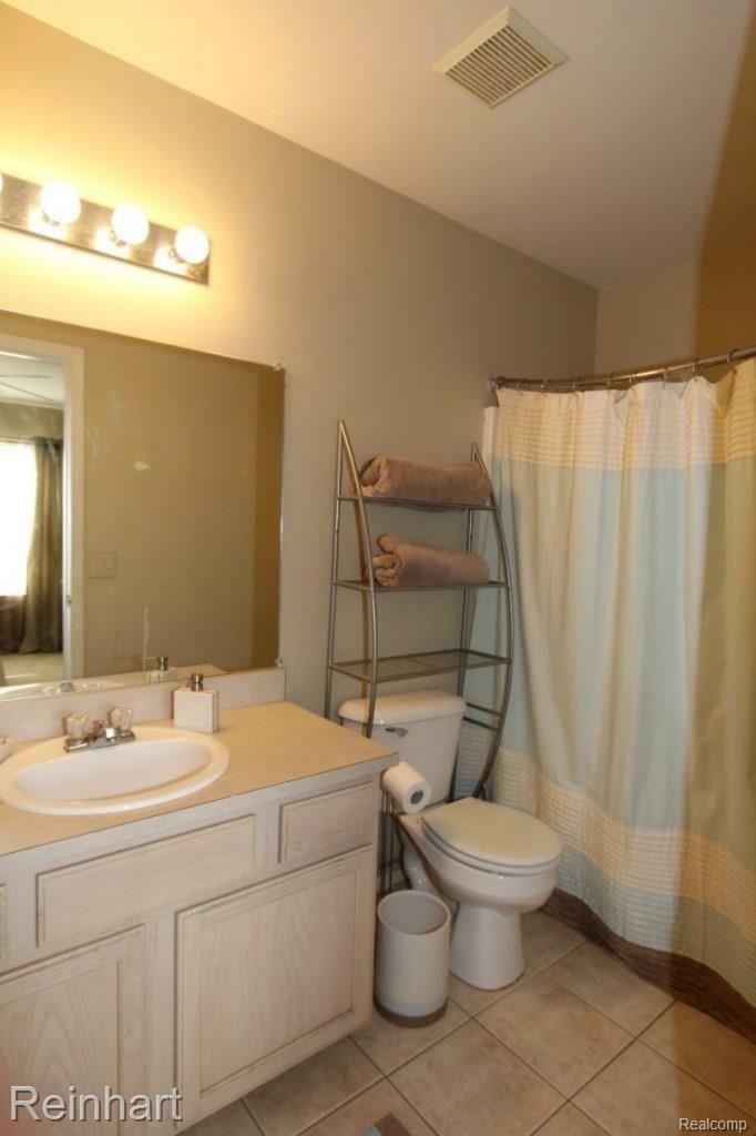 7295 Homestead Road Ypsilanti, MI 48197 - Photo 14 of 31 IMG_4603 (Medium).jpg
