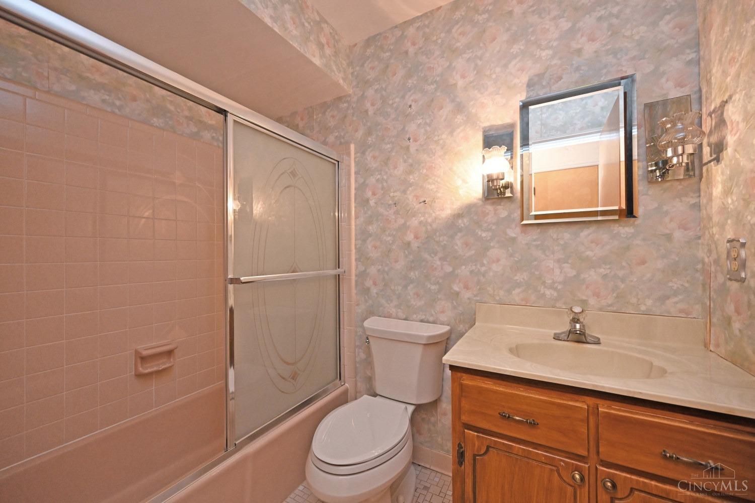 10370 Springrun Drive Cincinnati, OH 45231 - Photo 20 of 42 Gallery Image 20