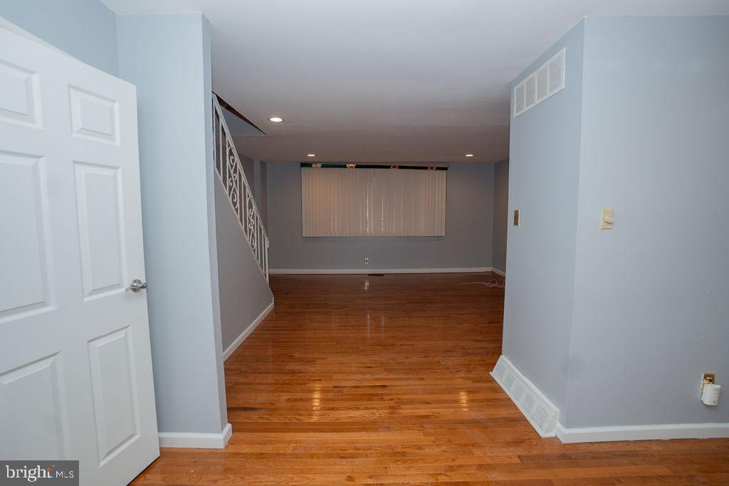 9957 Sandy Road Philadelphia, PA 19115 - Photo 6 of 28