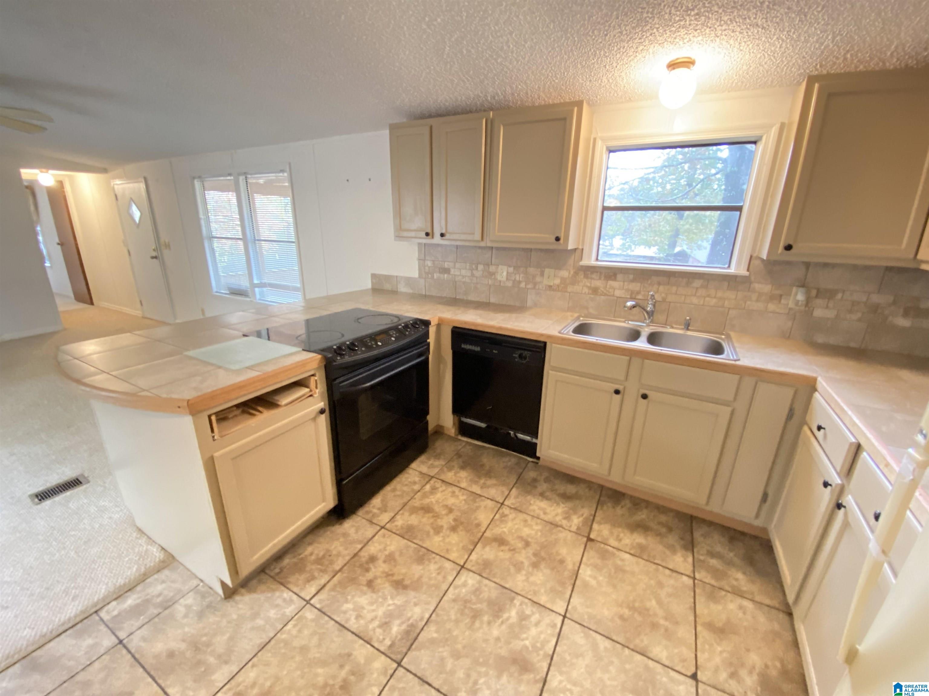215 Journeys End Road Ashville, AL 35953 - Photo 21 of 37