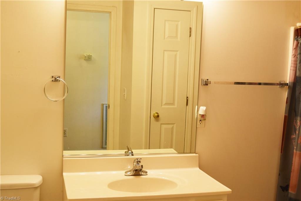 7717 Athens Road Stokesdale, NC 27357 - Photo 17 of 28 Gallery Image 17