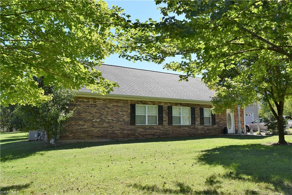 7717 Athens Road Stokesdale, NC 27357 - Photo 8 of 28 Gallery Image 8