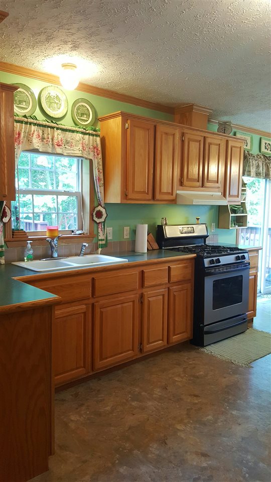 9931 South Littlefield Road Blanchard, MI 49310 - Photo 14 of 37 1822346-13.JPG