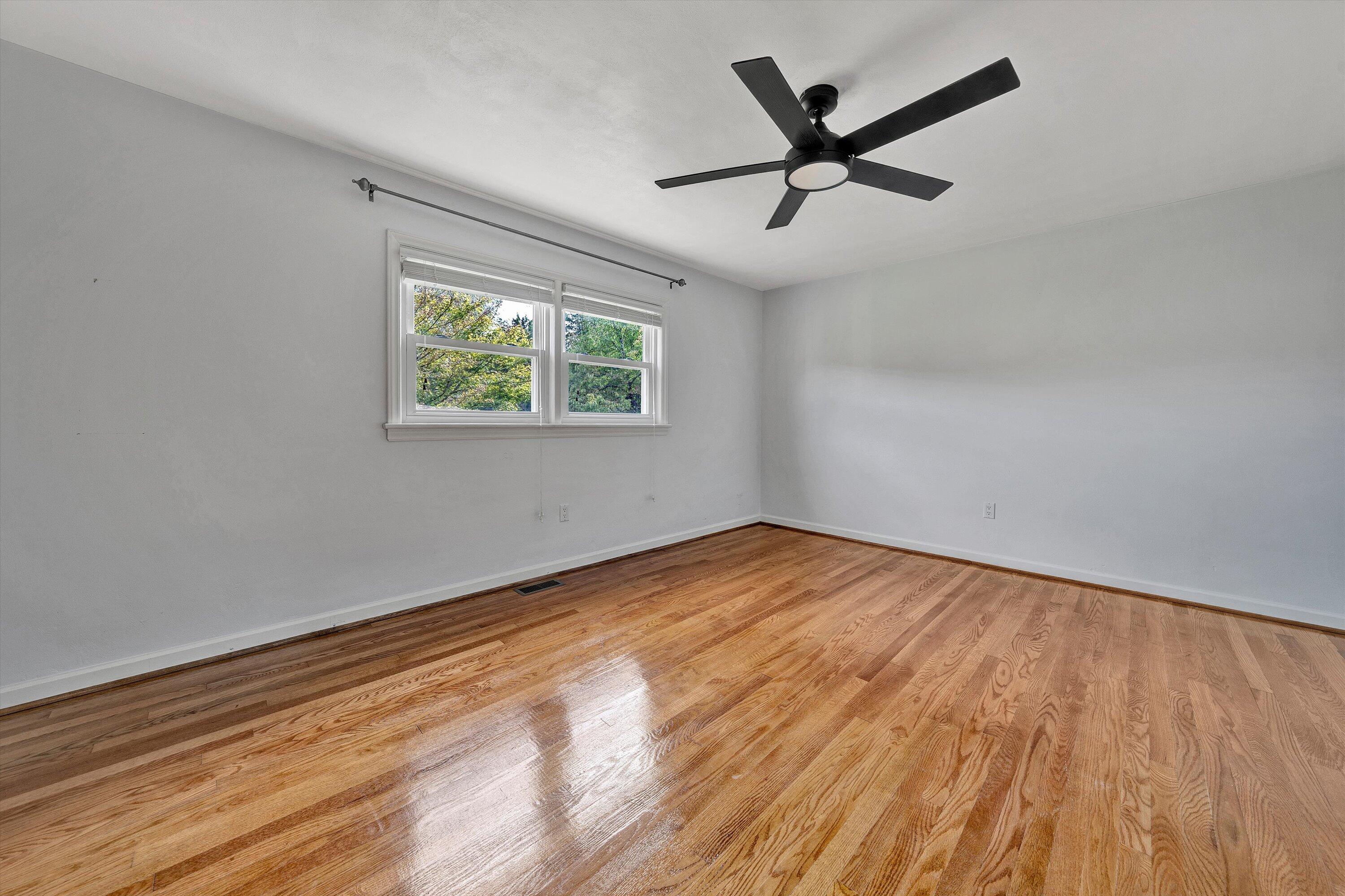 819 Sprinkle Road Fincastle, VA 24090 - Photo 29 of 52 28-DSC00365