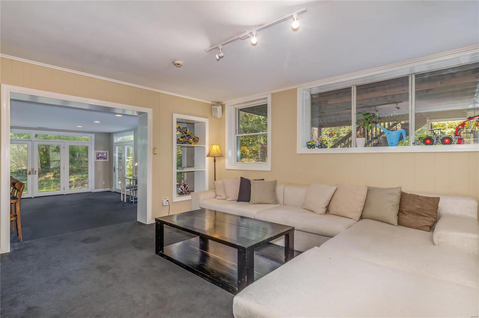 9 Danfield Road St. Louis, MO 63124 - Photo 34 of 45 Gallery Image 34