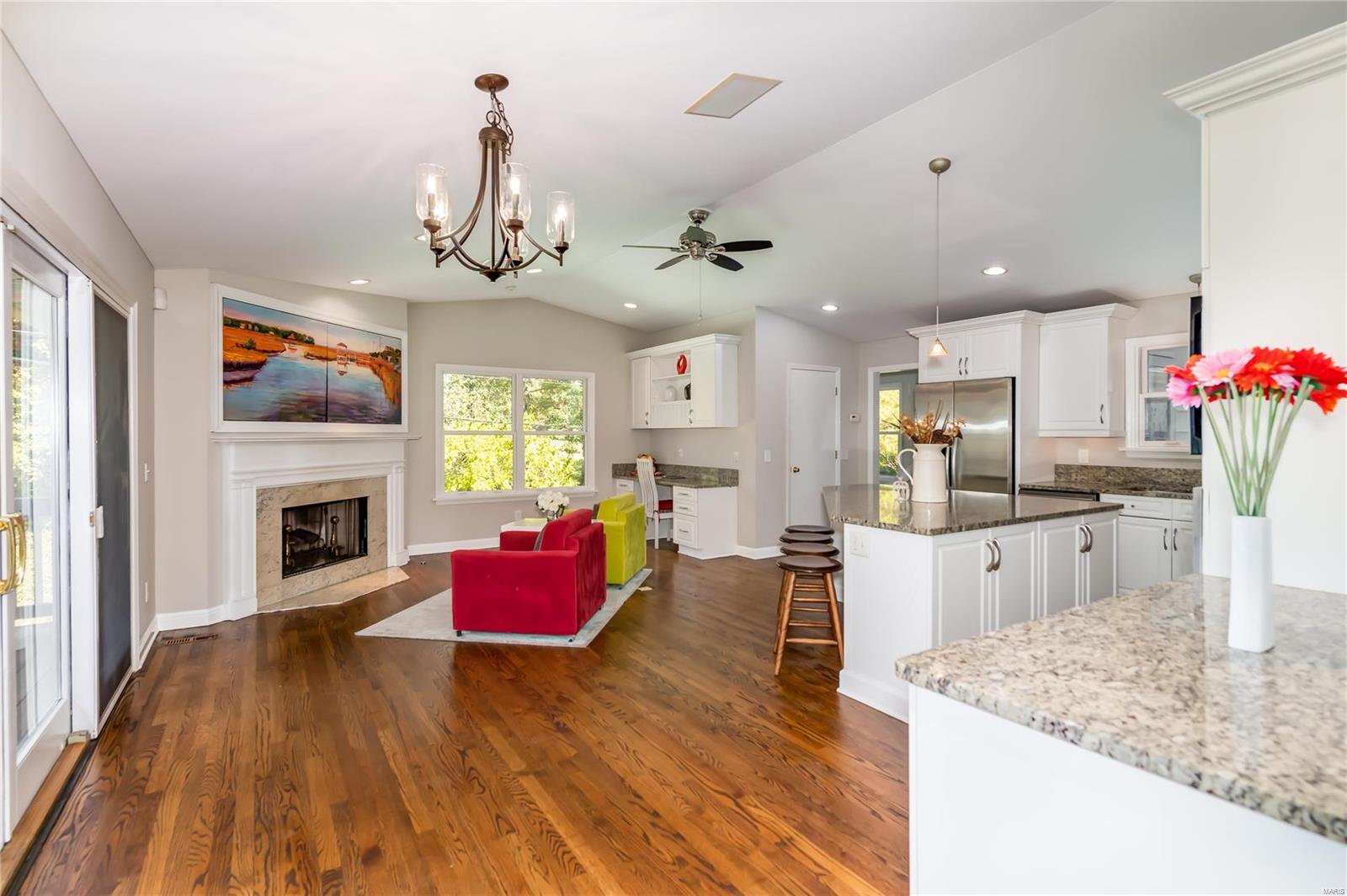 9 Danfield Road St. Louis, MO 63124 - Photo 10 of 45 Gallery Image 10