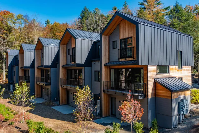$1,665,000 | 87 A Slate Hill, Unit 5, Stowe, VT 05672