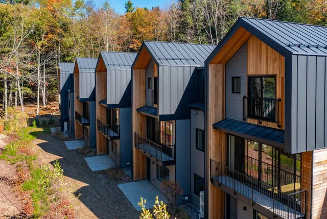 $1,665,000 | 87 A Slate Hill, Unit 5, Stowe, VT 05672