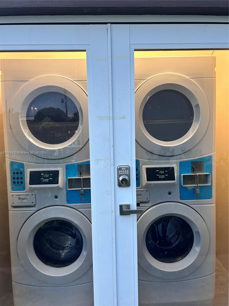 502 Southwest 27th Avenue, Unit 4 Miami, FL 33135 - Photo 11 of 11 a utility room with dryer and washer