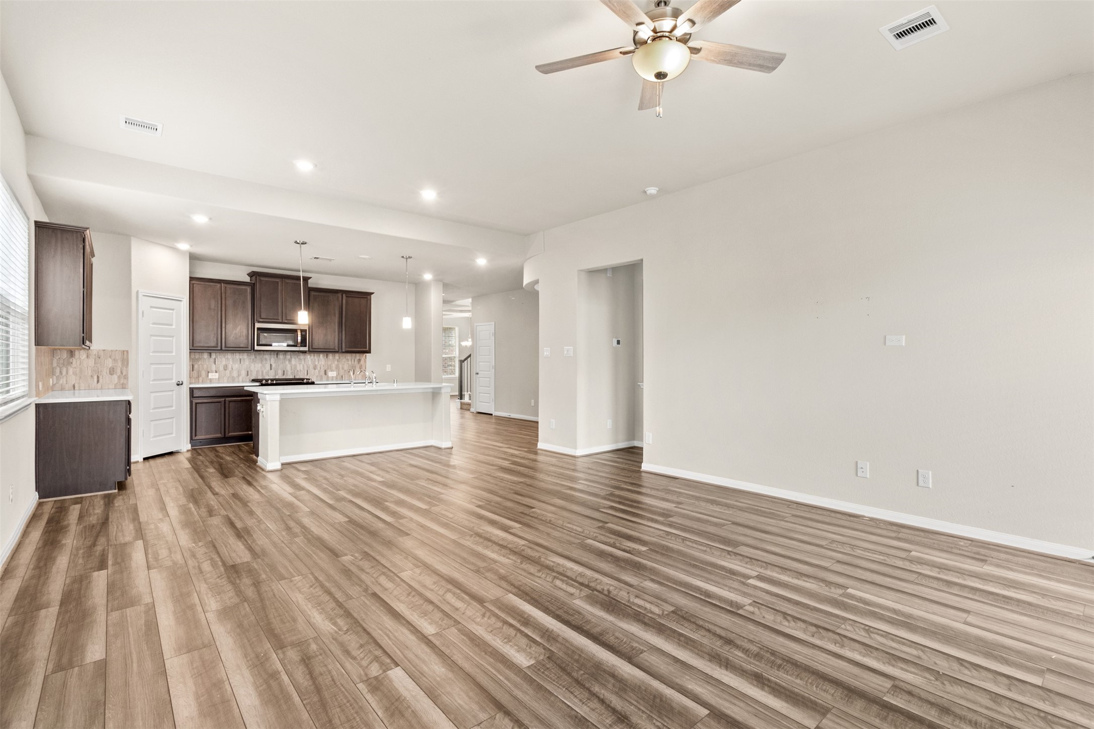 7219 Melrose Lane Rosharon, TX 77583 - Photo 10 of 26